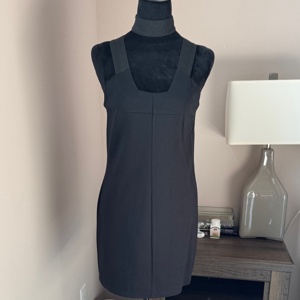 AQ/AQ Black Mini Dress size UK12 but this fit me size US 4 (run small)